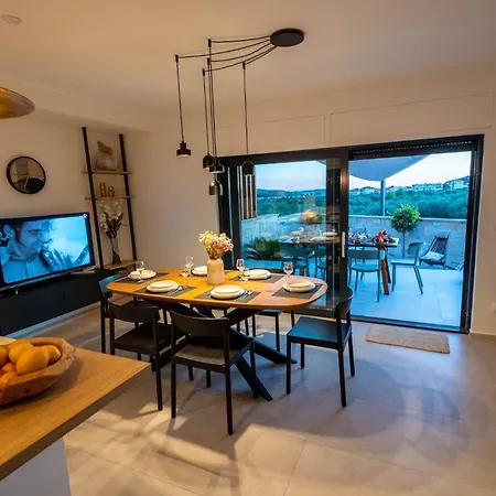 Vila I-lux - For - Homes *