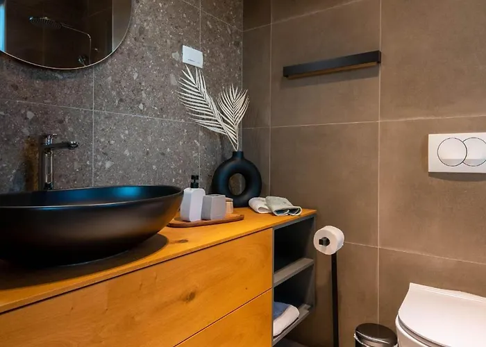 I-lux - For - Homes فيلة *