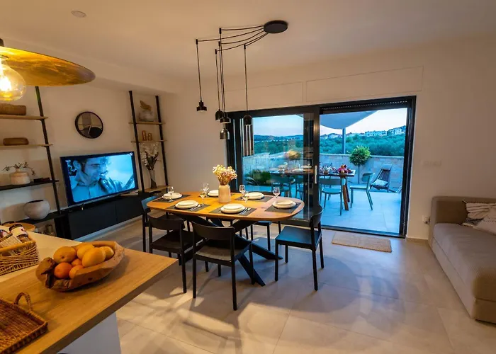 فيلة I-lux - For - Homes *